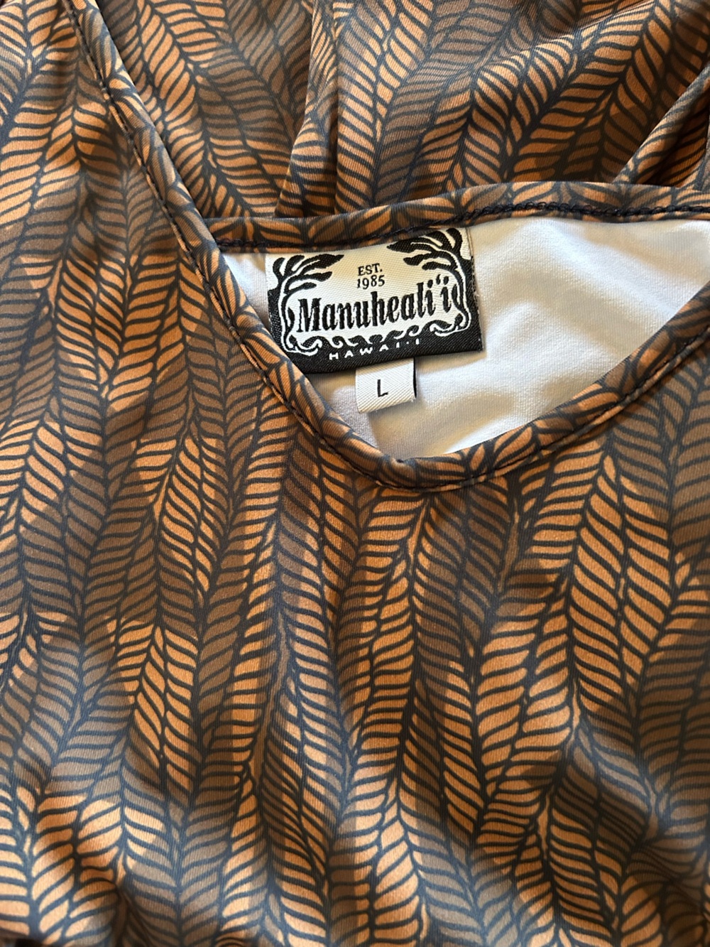 Manuheali’i Romper - Picture 3 of 4
